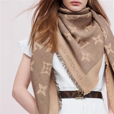 louis vuitton schal kombinieren|louis vuitton scarves for women.